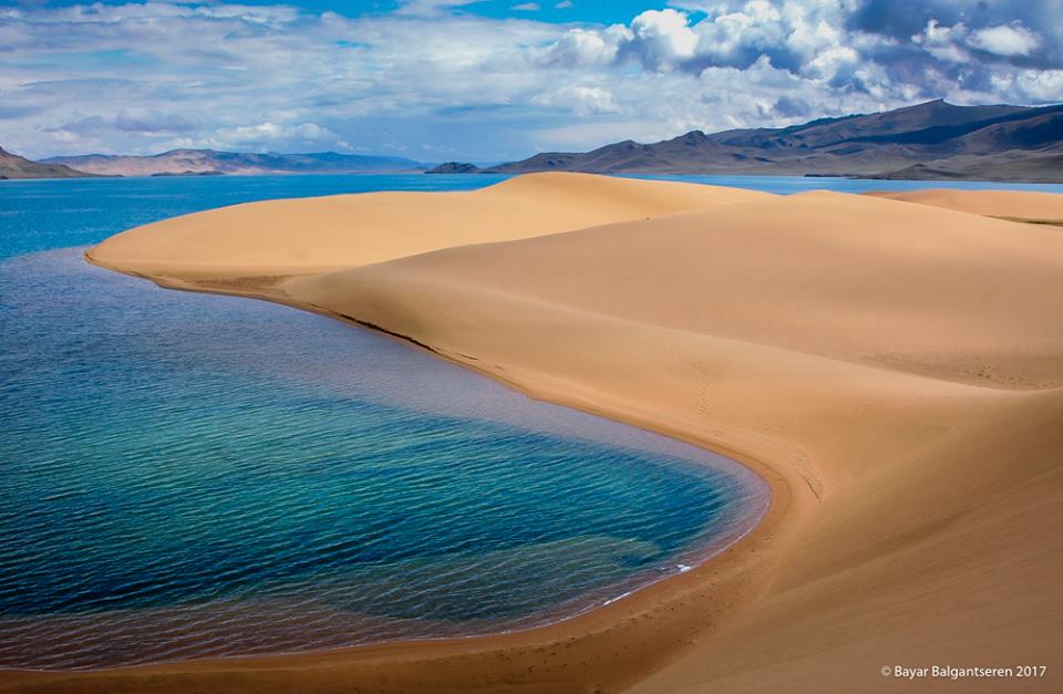 Fotosuratlar ortidan yalangoch eshaklar Nina Mercedes porno filmlar onlayn